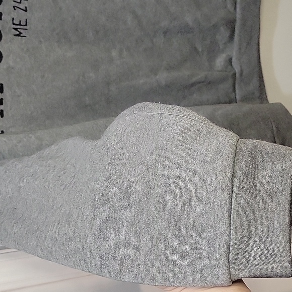 🛑SOLD🛑 Live Show Bundle,  3 For $5, Gray Women's Shirt,  3XL, (109)3*3 - Picture 5 of 6